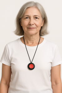 Personnes âgées avec la téléassistance